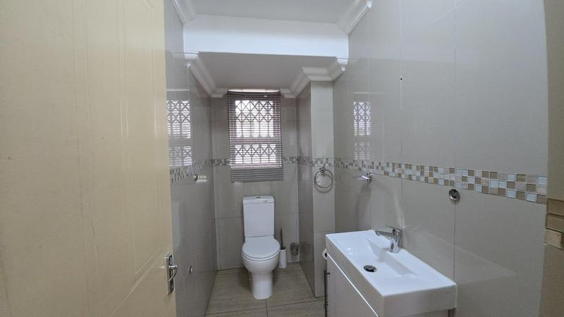 3 Bedroom Property for Sale in Gateway Manor North West